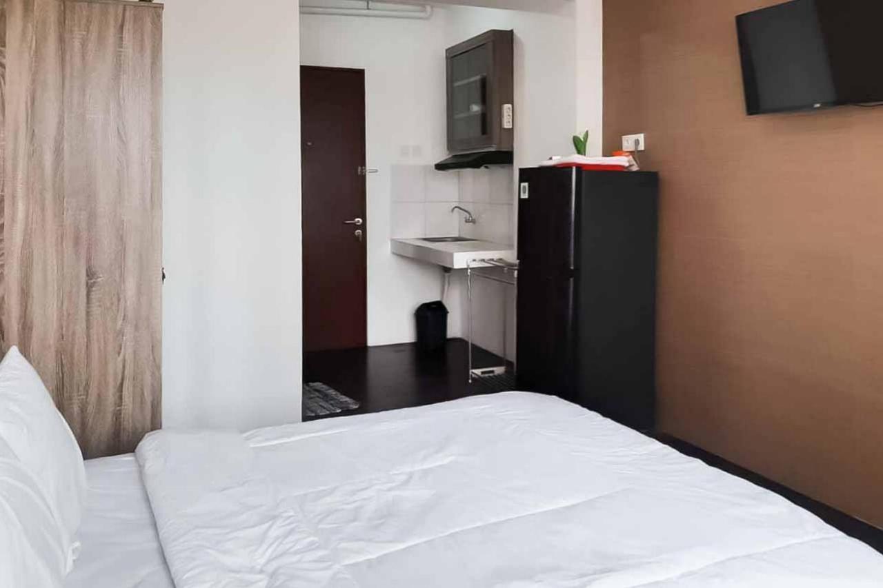 Apartment Riverview Residence Jababeka Redpartner Cikarang Luaran gambar